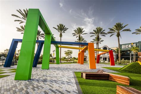 Creative Solutions Help Revitalize Gulf Coast Town Center - WGI