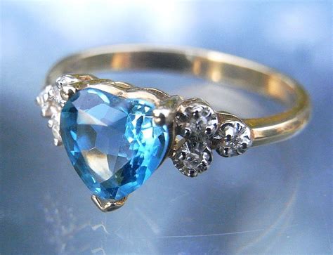 Vintage Heart Shaped Blue Topaz & Diamond 14K Gold Ring | Heart shaped rings, Jewelry, Blue ...