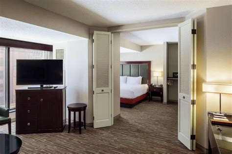 Doubletree Suites By Hilton Hotel Columbus Downtown in Columbus (OH) - Room Deals, Photos & Reviews