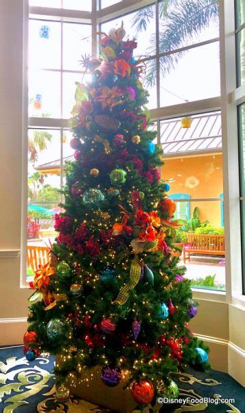 PHOTOS: It’s a Colorful Caribbean Christmas at Disney’s Caribbean Beach ...