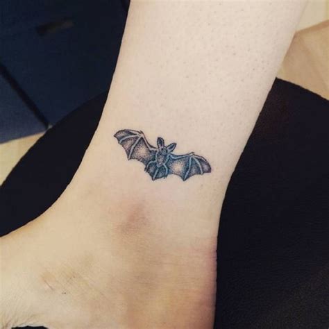 50 Bat Tattoo Designs - nenuno creative