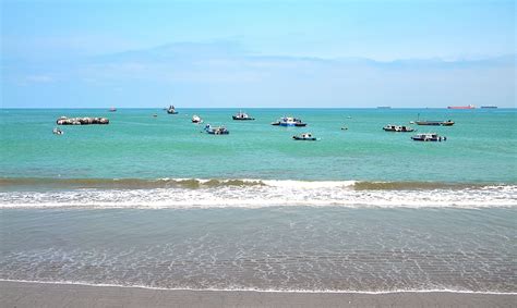 Playa de La Libertad. Santa Elena Ecuador. Foto: @caracolapurpura #travel #Ecuador #LaLibertad # ...