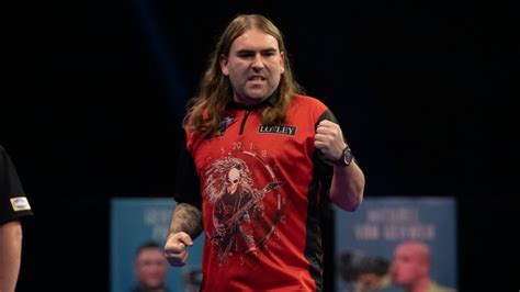 Ryan Searle’s Net Worth: All About The Dart Player’s Work And Earnings ...