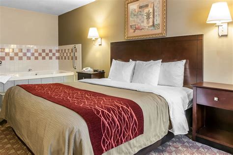 Quality Inn Defiance, Ohio, US - Reservations.com