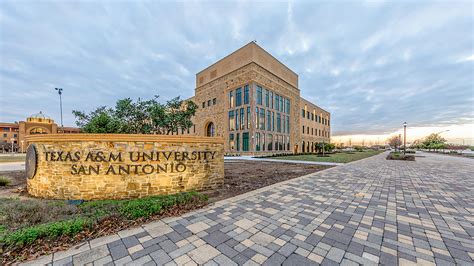 Texas A&M University - San Antonio Science & Technology (STEM) Building