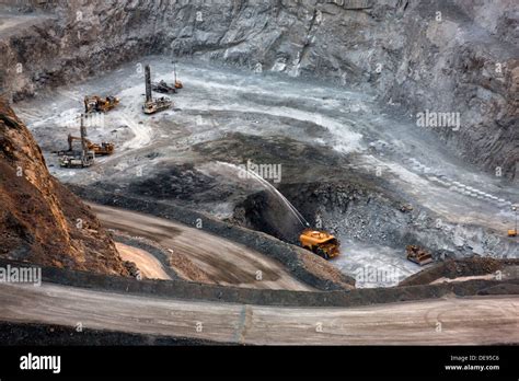 Open cut Super Pit gold mine, Kalgoorlie Western Australia Stock Photo ...