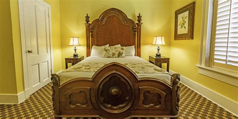 San Antonio Hotels | Our Rooms & Suites | Menger Hotel