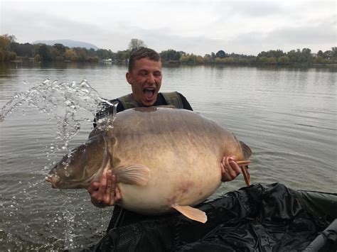 World carp record rises to an incredible weight of 108 lb!