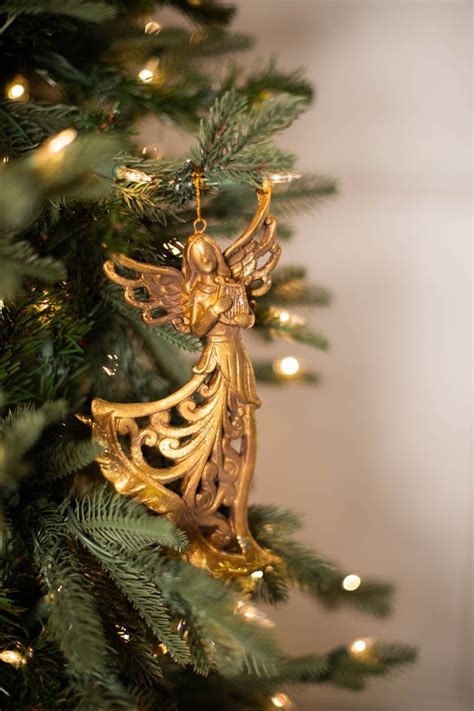 Christmas Tree Ornaments - Decorator's Warehouse