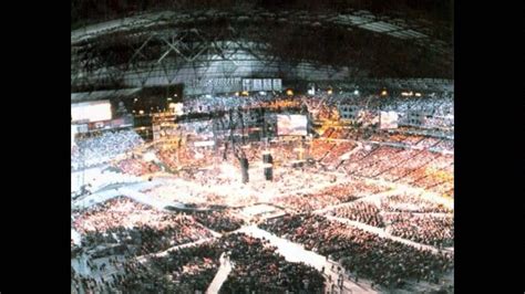 Wrestlemania Venues (I-XXXII) - YouTube