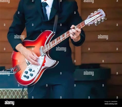 Rickenbacker bass guitar hi-res stock photography and images - Alamy