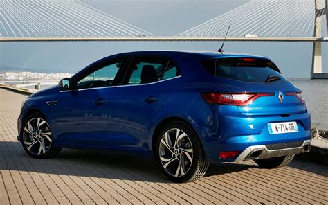 Renault Megane GT (2024) цена и характеристики, фотографии и обзор