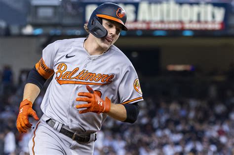 Orioles' Gunnar Henderson has career night in blowout win over Yankees