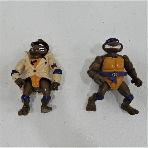 Buy the 2 Vintage TMNT Teenage Mutant Ninja Turtle Action Figures ...