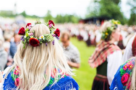 Sweden's Midsummer Festival Virtual Events | Apartment Therapy