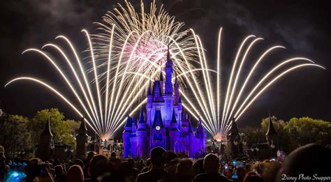 Walt Disney World's Magic Kingdom Fireworks to Broadcast Live on New ...