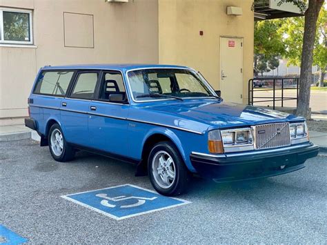 1984 Volvo 245/240 DIESEL MANUAL LOW MILES - Classic Volvo 240 1984 for sale