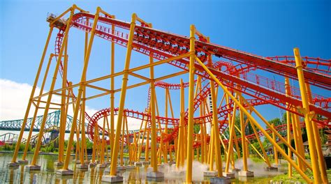 Six Flags La Ronde Vacation Packages - Expedia