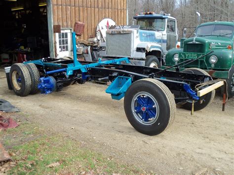 Progress report on Brothers R700 Restoration - Antique and Classic Mack Trucks General ...