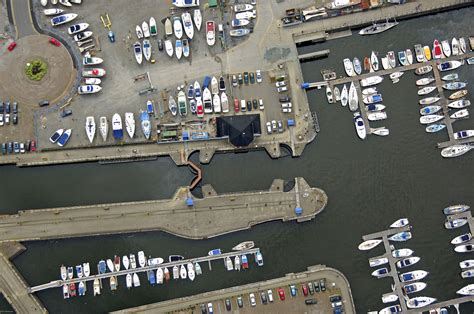 Swansea Marina Lock in Maritime Quarter, Swansea, WA, United Kingdom ...