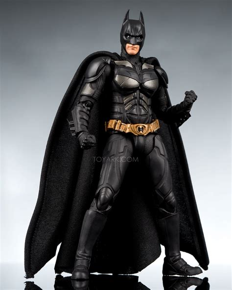 S.H. Figuarts The Dark Knight Batman - Early In-Hand First Look! - The Toyark - News