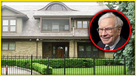 Warren Buffett House Inside