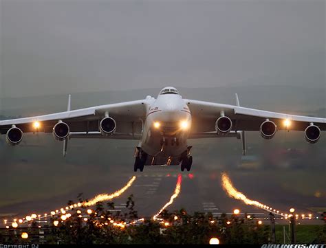 antonov 225 landing