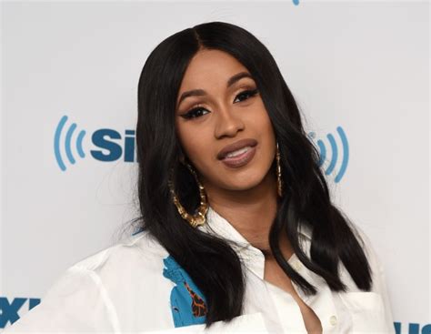 Cardi B Donates $8,000 to Family of 15-Year-Old Murder Victim - MEFeater