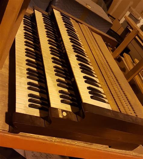 Pipe Organ Keyboard Stack – R.A. Daffer Church Organs