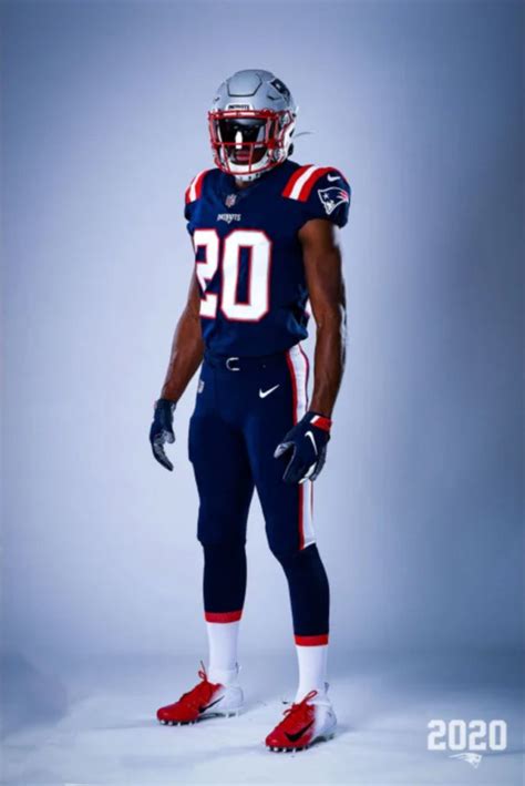 New England Patriots Unveil New Uniforms (PICS)