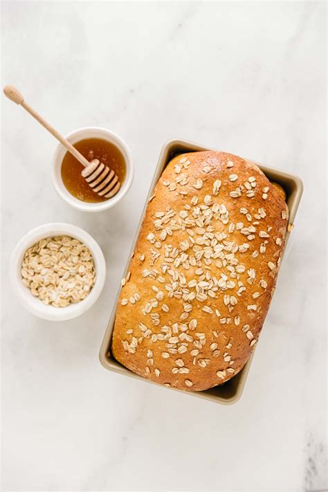 Homemade Honey Oat Bread Recipe (TO DIE FOR!)