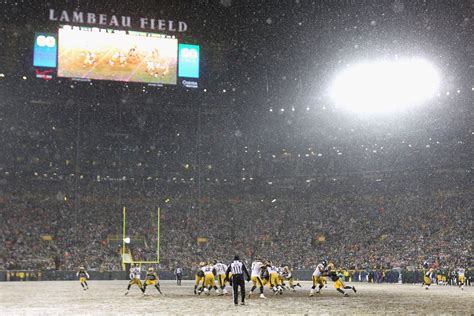 Once in a lifetime NFL experiences — Lambeau Field in winter - SBNation.com