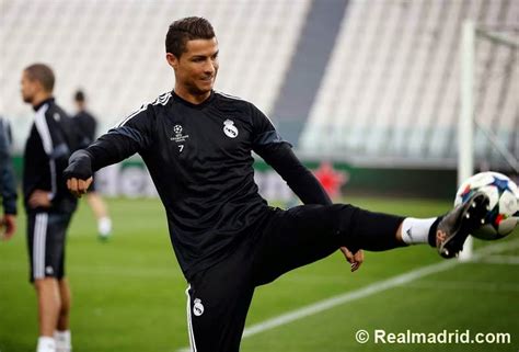 Cristiano Ronaldo 7: Cristiano Ronaldo : Training session ...