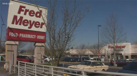 Fred Meyer workers strike in Oregon but Idaho workers not participating | ktvb.com