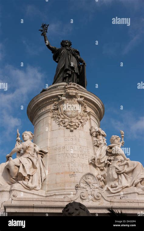 Statue marianne hi-res stock photography and images - Alamy