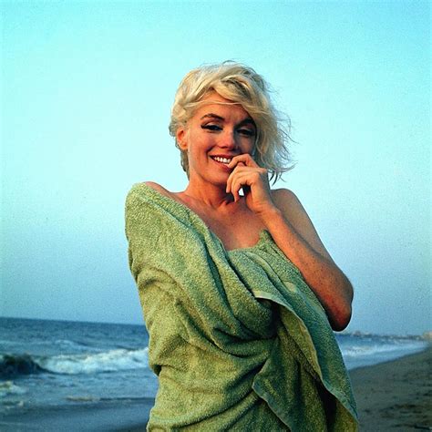 My favorite picture of Marilyn Monroe. Final photoshoot 1962 - just 3 weeks before her death ...