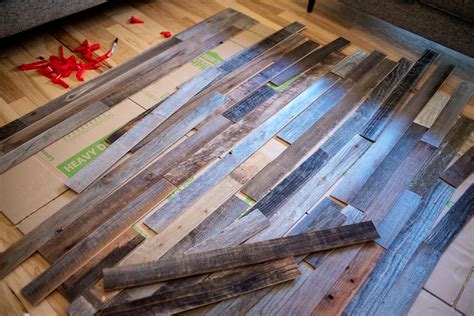 DIY Wood plank wall