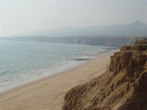 Water, Sand and Rock – The Beaches of Karachi | Pakistan Insider