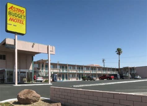 The sad old motels of Barstow, California - Boing Boing