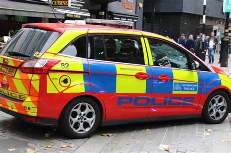 The reason why some Met Police cars in London are red rather than white ...