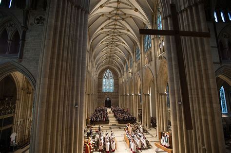 York Minster. (Perpendicular Gothic architecture) | Minster, Gothic ...