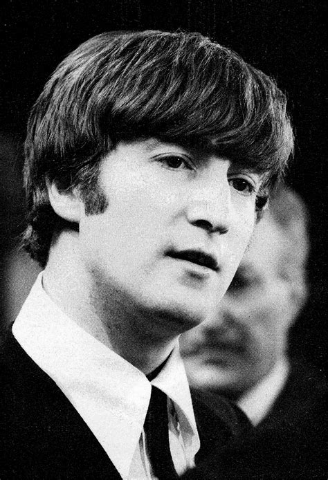 20 Photos of John Lennon When He Was Young