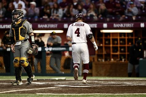 No. 3 Mississippi State Bulldogs baseball edges past Missouri 5-4 in ...