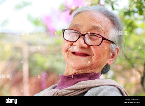 Toothless Old Woman High Resolution Stock Photography and Images - Alamy