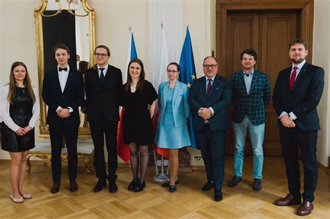 Another picture of the Prague shooter David Kozak after award. (3rd on the left) : r/masskillers