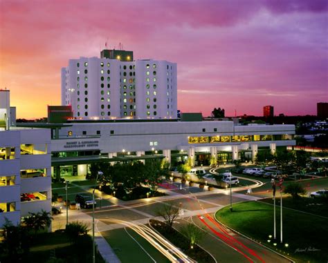 Banner – University Medical Center Phoenix | 100 Great Hospitals in America 2017