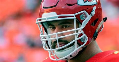 Montrealer Laurent Duvernay-Tardif takes unconventional journey to ...