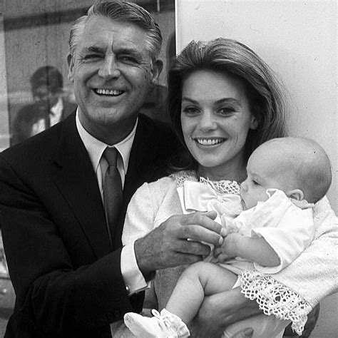 Soul 💭 on Instagram: “CARY GRANT and DYAN CANNON with their daughter, Jennifer; 1966. 🖤 # ...