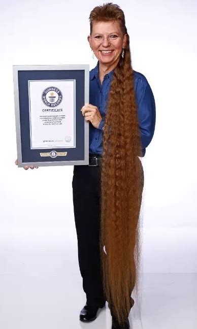 US woman sets record for world's longest female mullet