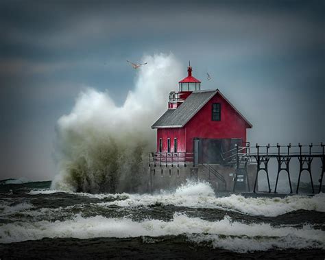 Grand Haven Lighthouse Storm Photograph by Roger Swieringa - Fine Art ...